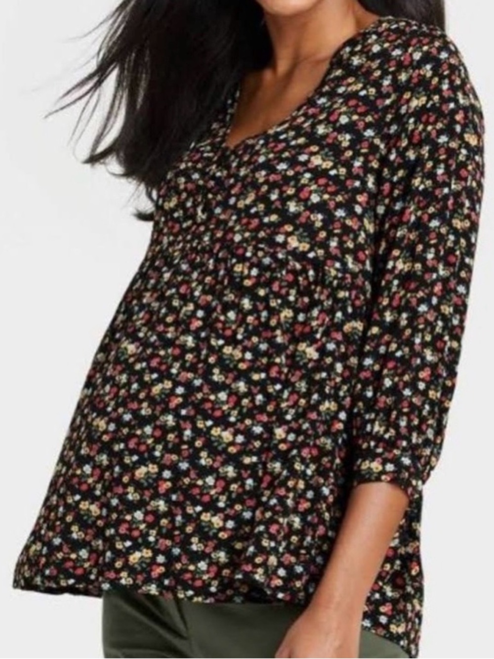 The Nines by Hatch Target Black Floral Maternity V-Neck Top Size: XS